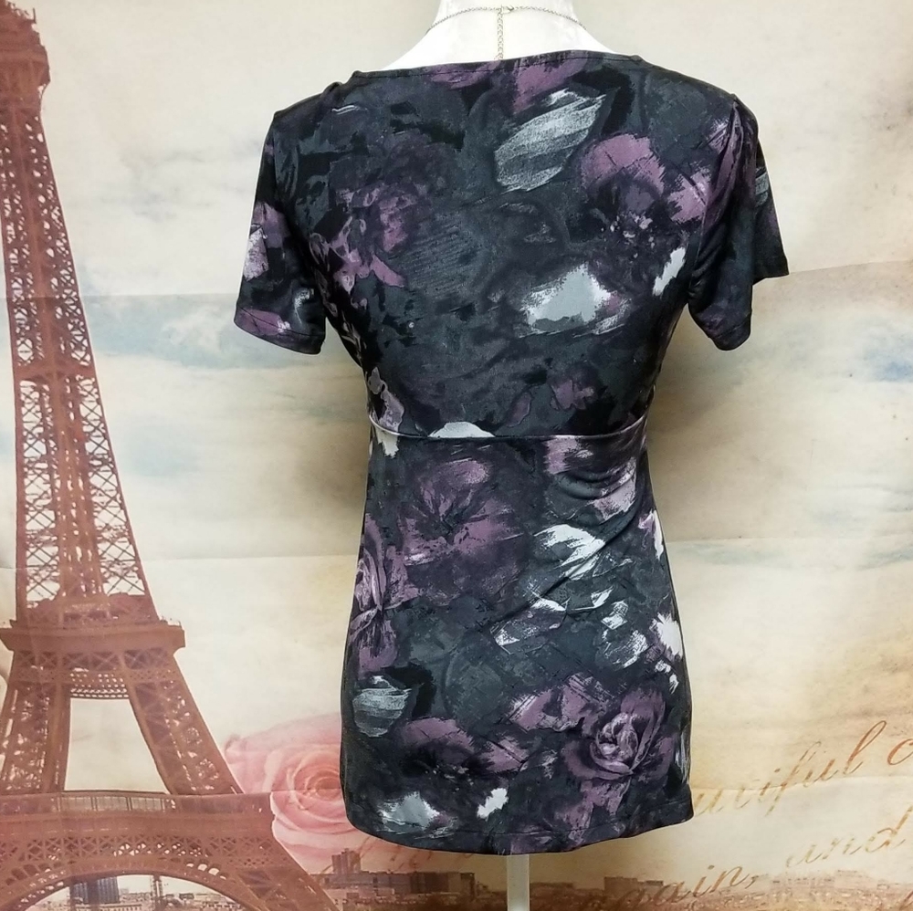Daisy Fuentes floral top